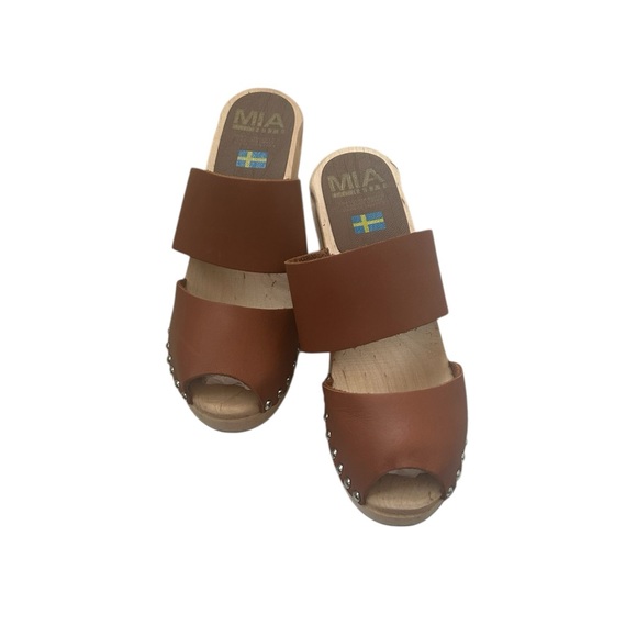 NWOB-MIA Women's Brown Slide Peep Toe Clogs-
Size 7-7.5-Brown Leather Straps - Picture 1 of 5